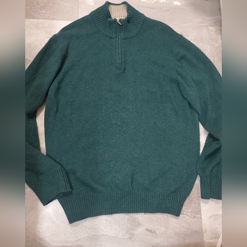 Lorenzo Magni Men's Green 1/4 Zip Long Sleeves Sweater. Size L. 70% Wool.